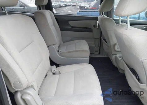 2017 Honda Odyssey Se z USA, uszkodzony, nr VIN 5FNRL5H39HB026619